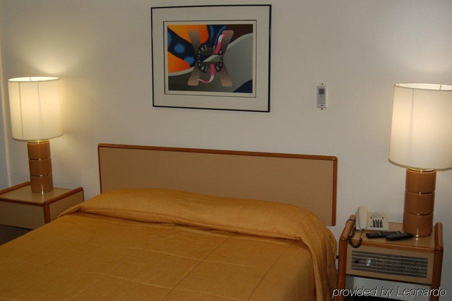 Like Ue Hotel גויאניה חדר תמונה